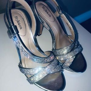 Heels🌹 3/$10 clear out sale🔥✨